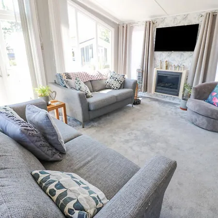 A And C Lodge-plot 21 Dom wakacyjny