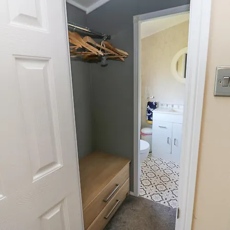 A And C Lodge-plot 21 *